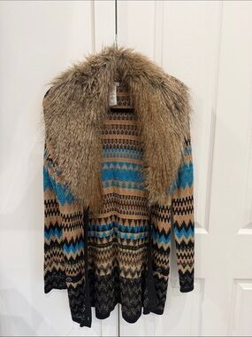 Cache Faux-Fur Collar Knit Cardigan w/detachable fur